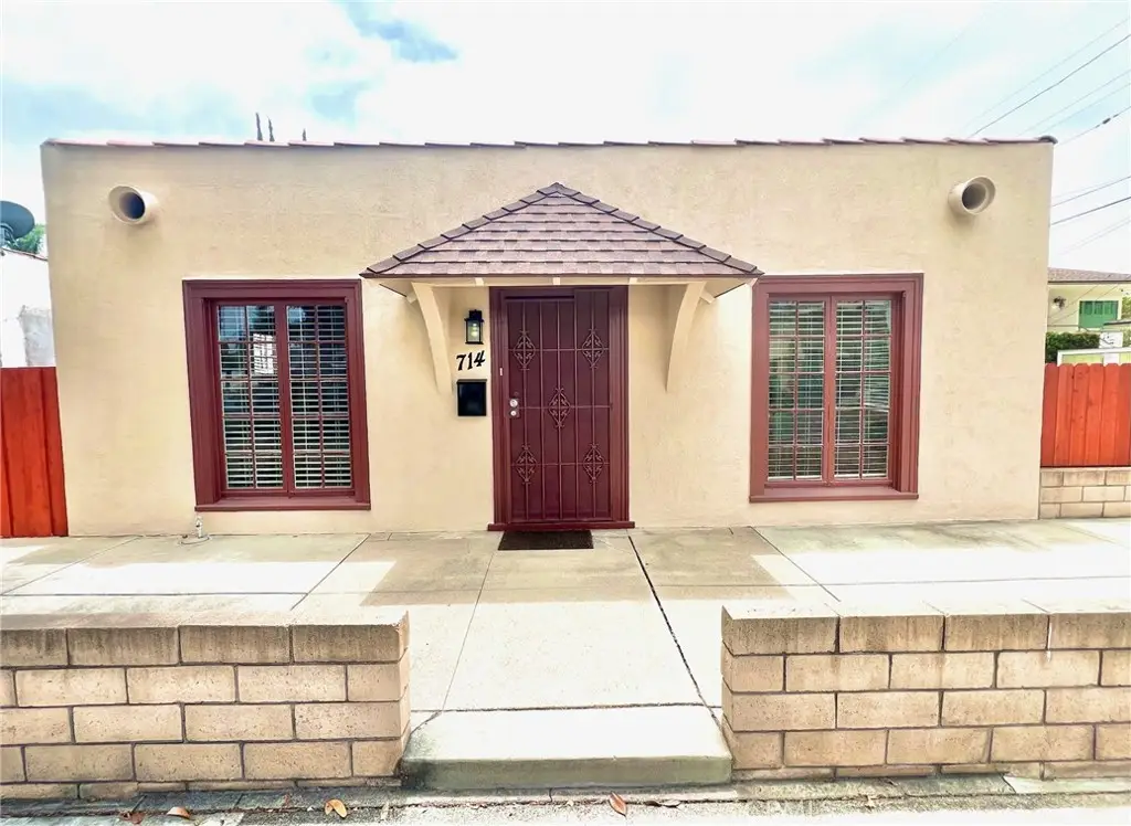 714 E Chapman Avenue, Fullerton, CA 92831 - Image #1