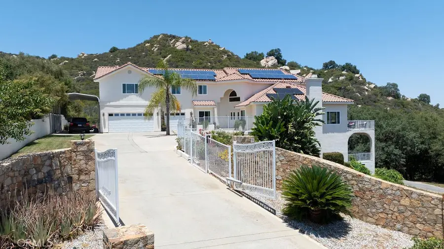 18380 Avenida Caleta, Murrieta, CA 92562 - #2