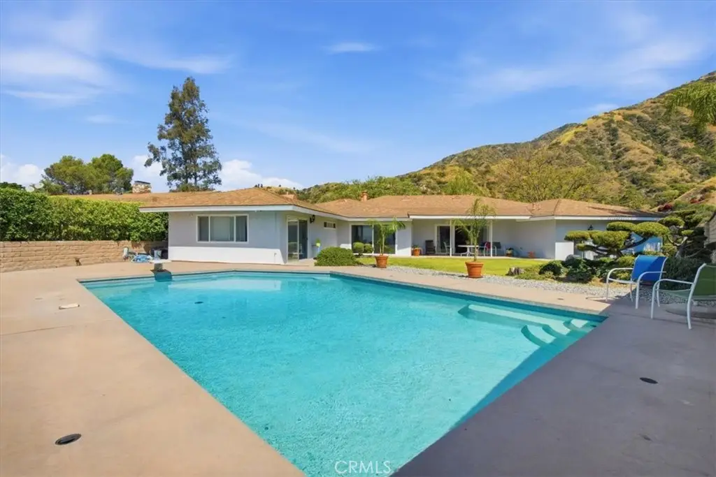 418 Nolan Avenue, Glendale, CA 91202 - #1