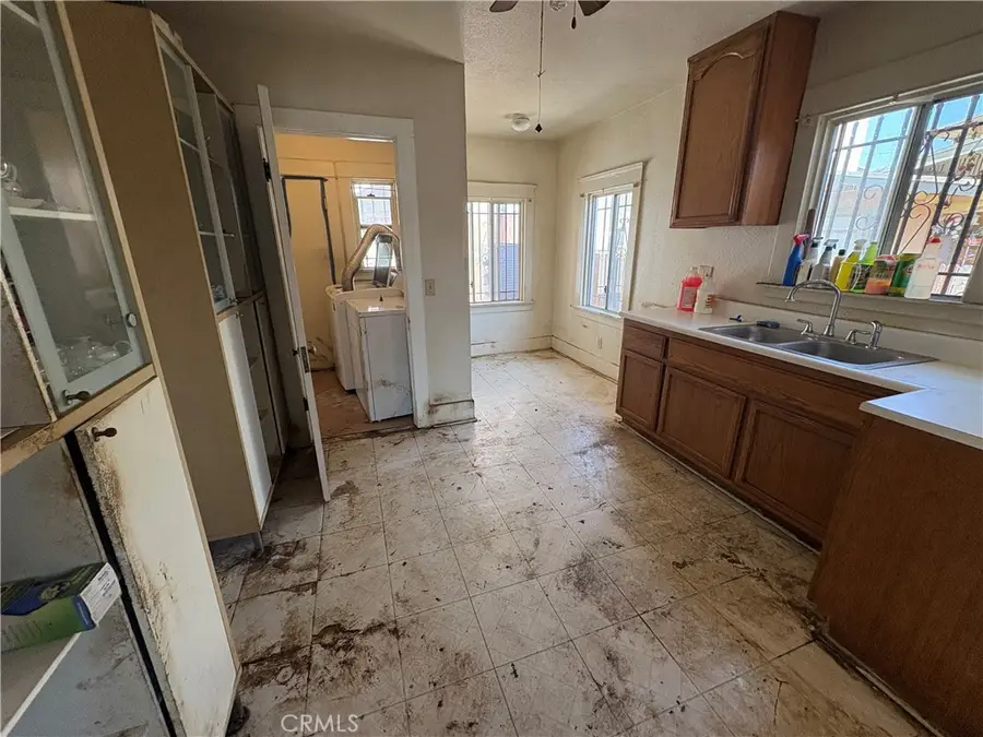 419 Rose Avenue, Long Beach, CA 90802 - Image #2