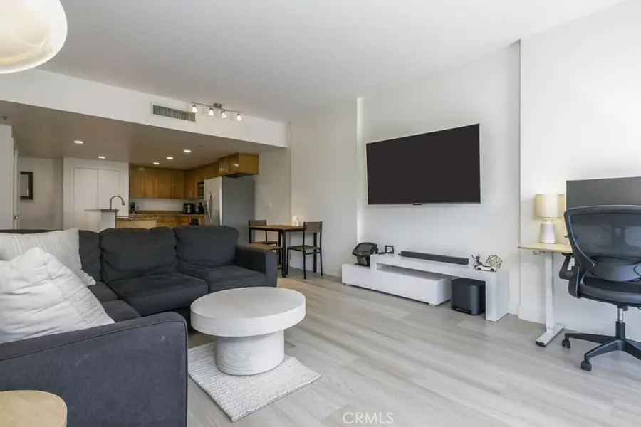 411 W Seaside Way #402, Long Beach, CA 90802 - Image #2