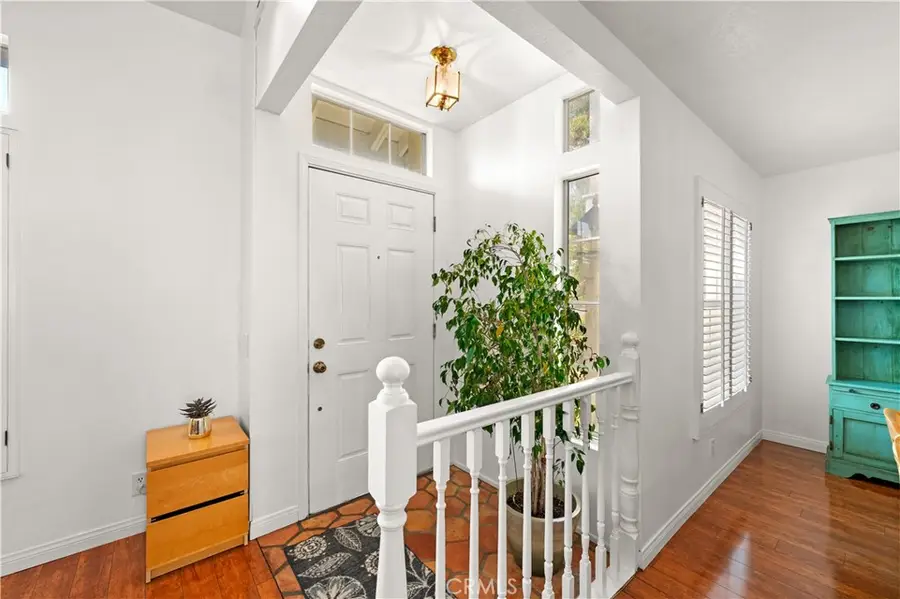 16 Wellesley #2, Irvine, CA 92612 - Image #3