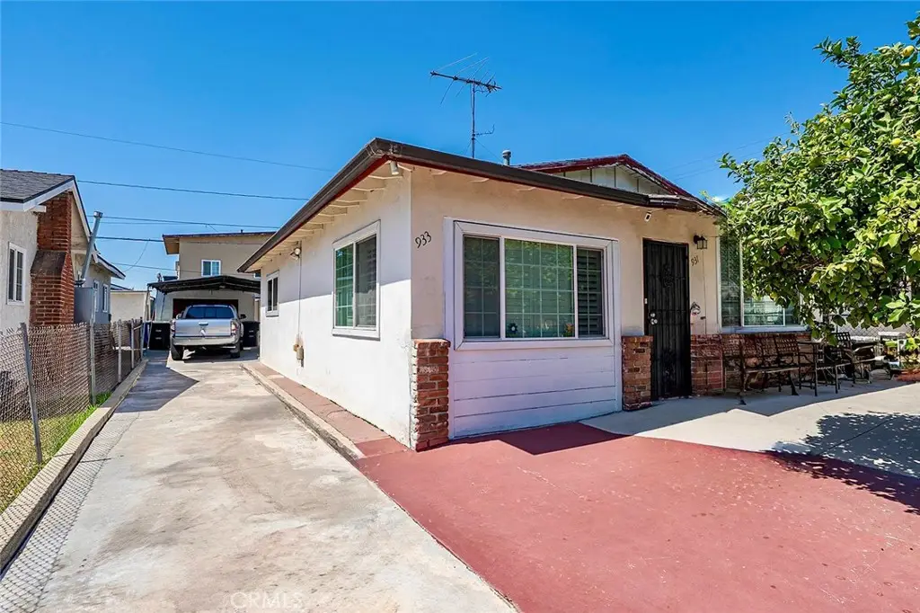 933 S La Verne Avenue, East Los Angeles, CA 90022 - #1