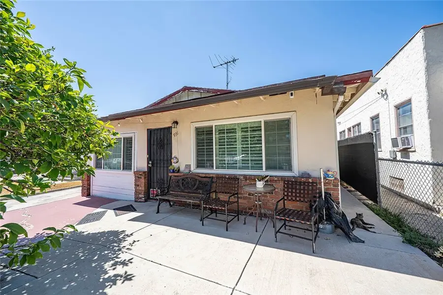 933 S La Verne Avenue, East Los Angeles, CA 90022 - #2