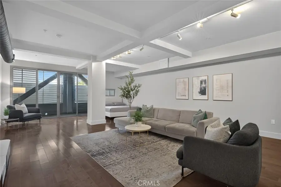 433 Pine Avenue #102, Long Beach, CA 90802 - Image #2