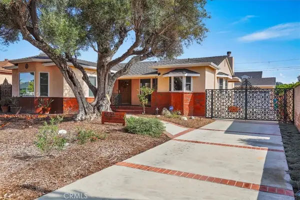 4520 Pepperwood Avenue, Long Beach, CA 90808