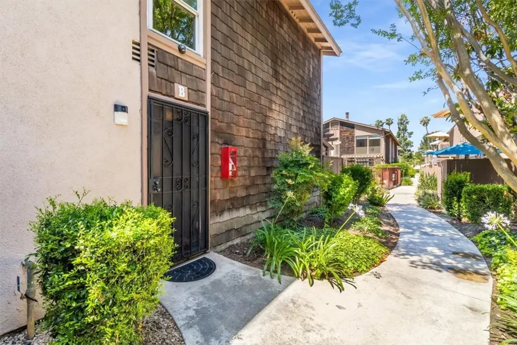 1084 Cabrillo Park # B, Santa Ana, CA 92701 - Image #1