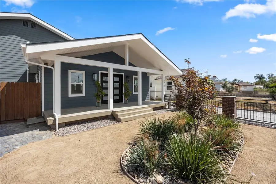 11828 S Louis Avenue, Whittier, CA 90605 - #3