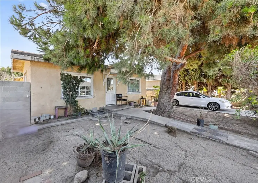 1209 S Shelton Street, Santa Ana, CA 92707 - #2
