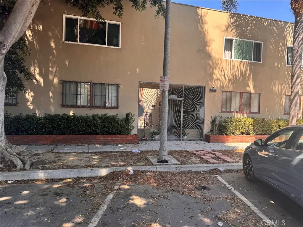 925 E Appleton Street #4, Long Beach, CA 90802 - Image #1