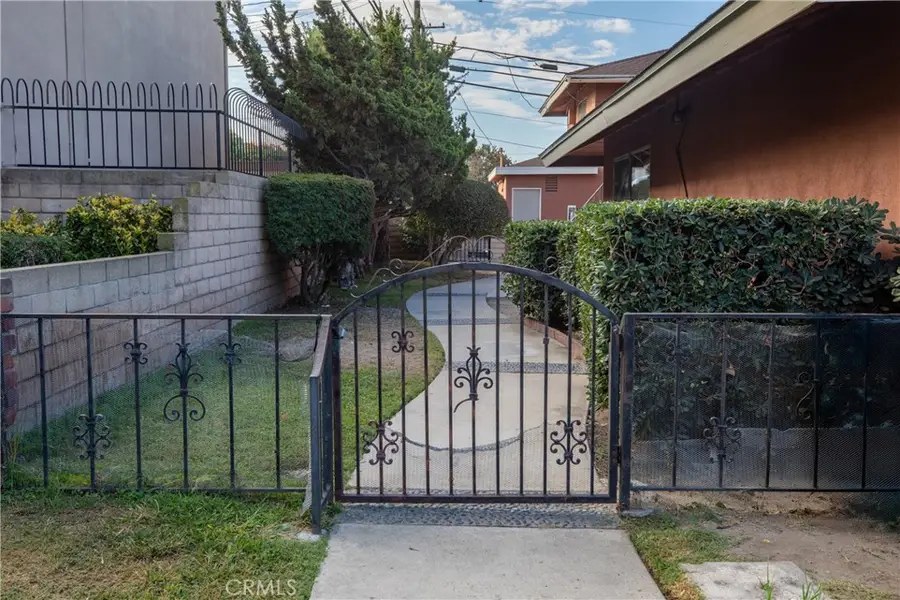 1810 W Greenleaf Avenue, Anaheim, CA 92801 - Image #3