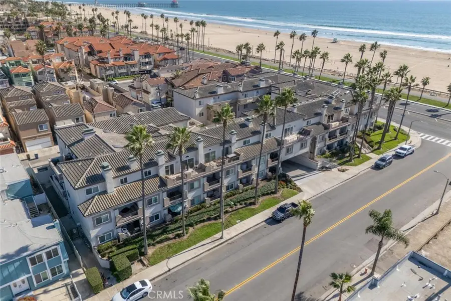 1516 Pacific Coast #101, Huntington Beach, CA 92648 - Image #3