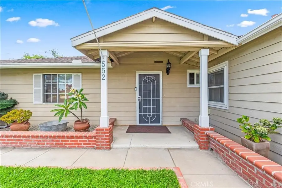 552 S Yorba St, Orange, CA 92869 - Image #2