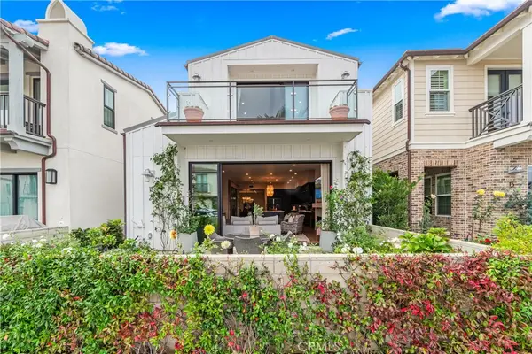 15 Marina Way, Seal Beach, CA 90740