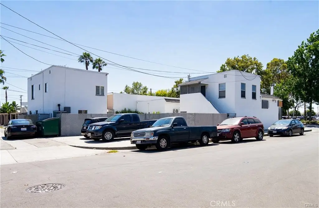 13000 Paramount, Downey, CA 90242 - #1