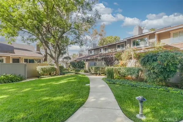 3110 E Palm #14, Fullerton, CA 92831