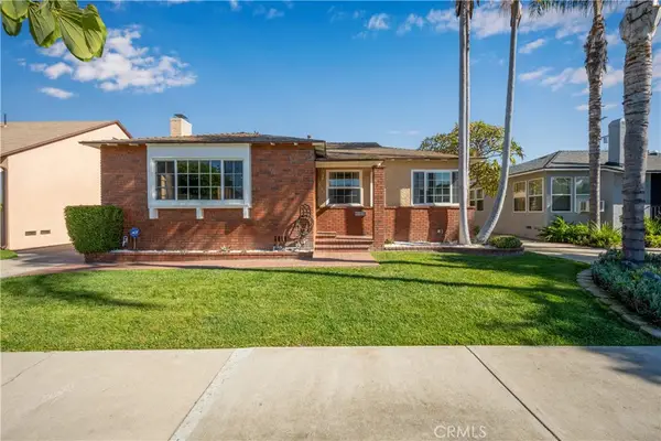 6142 Oliva Avenue, Lakewood, CA 90712