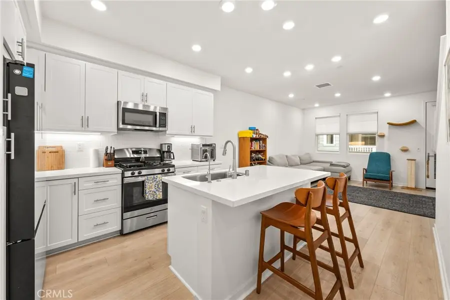 16428 Whittier #6, Whittier, CA 90603 - Image #2