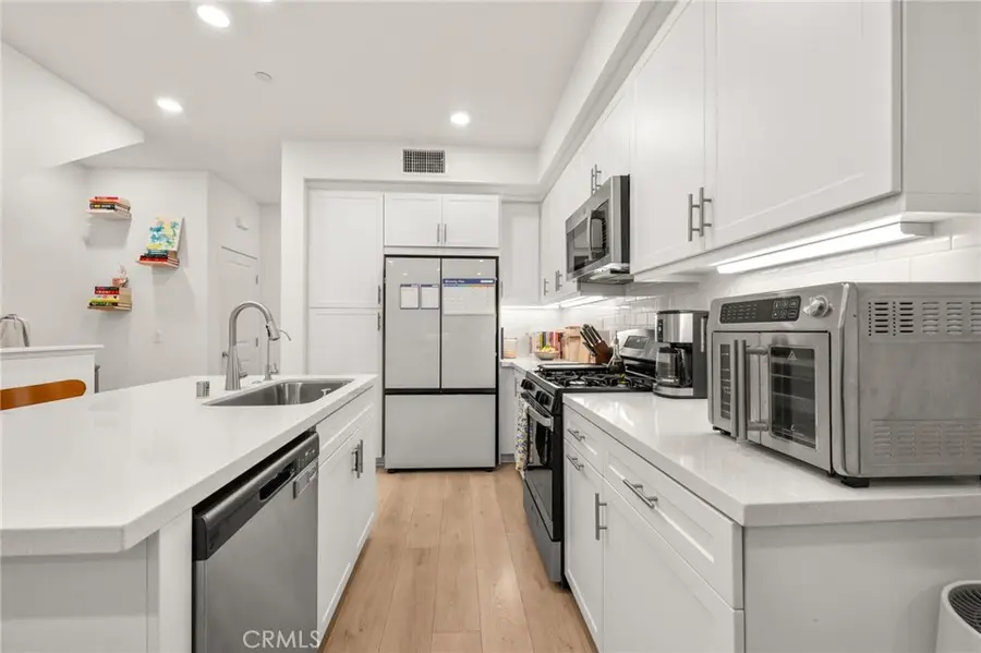 16428 Whittier #6, Whittier, CA 90603 - Image #3