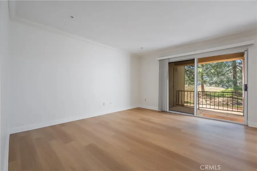 2572 Avenida Del Vista #m102, Corona, CA 92882 - Image #3