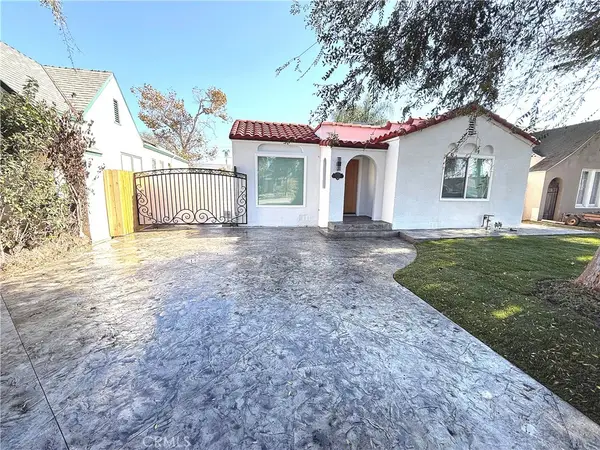 1207 S Van Ness, Santa Ana, CA 92707
