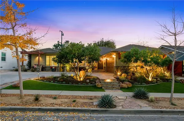 5220 E El Roble, Long Beach, CA 90815