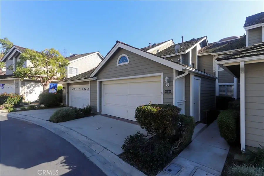 651 Wakefield Court #102, Long Beach, CA 90803 - Image #3