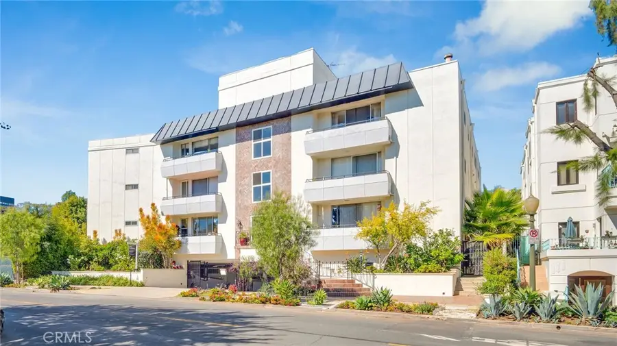 10725 Ohio Avenue #301, Los Angeles, CA 90024 - Image #3