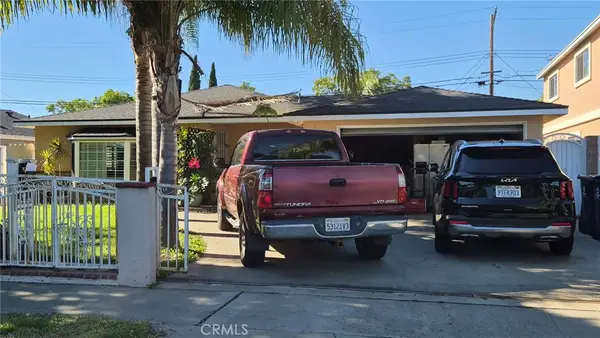 2302 S Diamond Street, Santa Ana, CA 92704