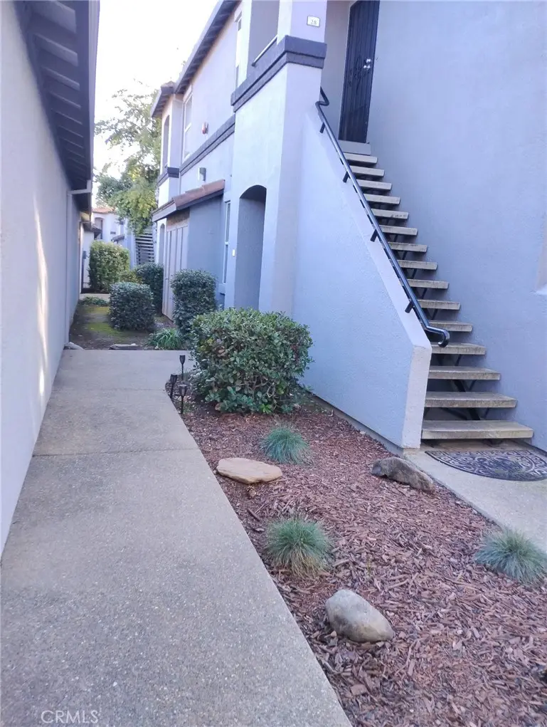 5201 Laguna Oaks, Elk Grove, CA 95758 - #1