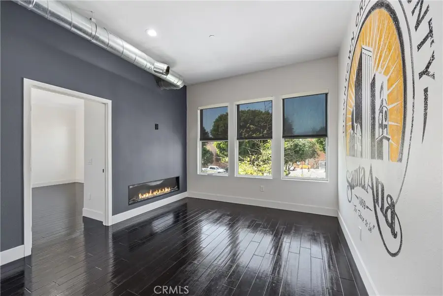 190 W 3rd, Santa Ana, CA 92701 - #3