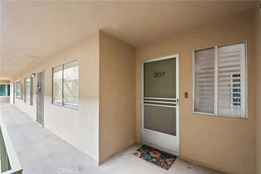 345 Wisconsin #207, Long Beach, CA 90814 - Image #2