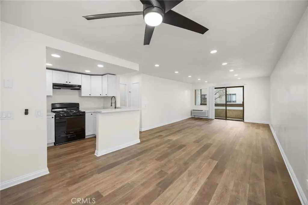 600 W 3rd #B205, Santa Ana, CA 92701 - Image #1