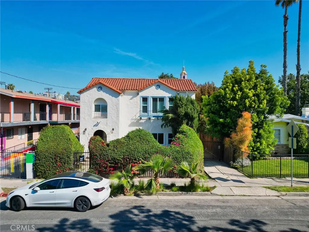 6669 De Longpre Avenue, Los Angeles, CA 90028 - Image #1