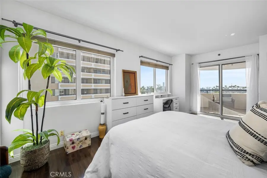 525 E Seaside Way #409, Long Beach, CA 90802 - #3