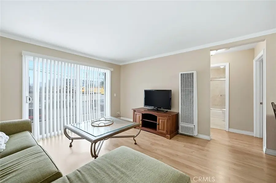 637 Atlantic #3, Long Beach, CA 90802 - Image #2