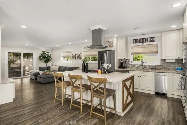 1021 E Del Mar Avenue, Orange, CA 92865