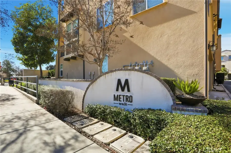 811 N Dalton Ave #105, Azusa, CA 91702 - Image #3