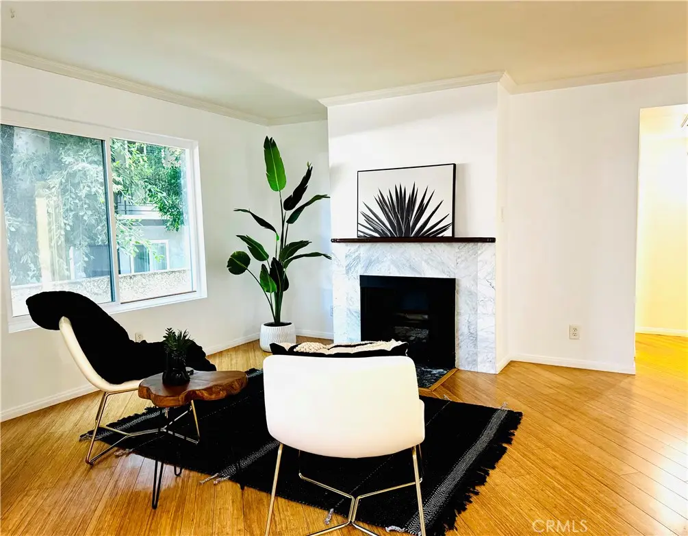 1237 E 6th #106, Long Beach, CA 90802 - #1
