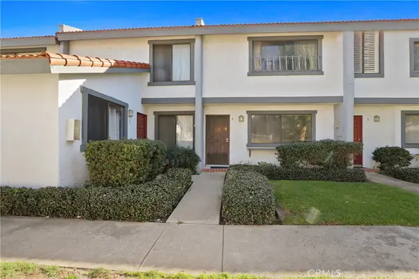 1910 W Palmyra, Orange, CA 92868