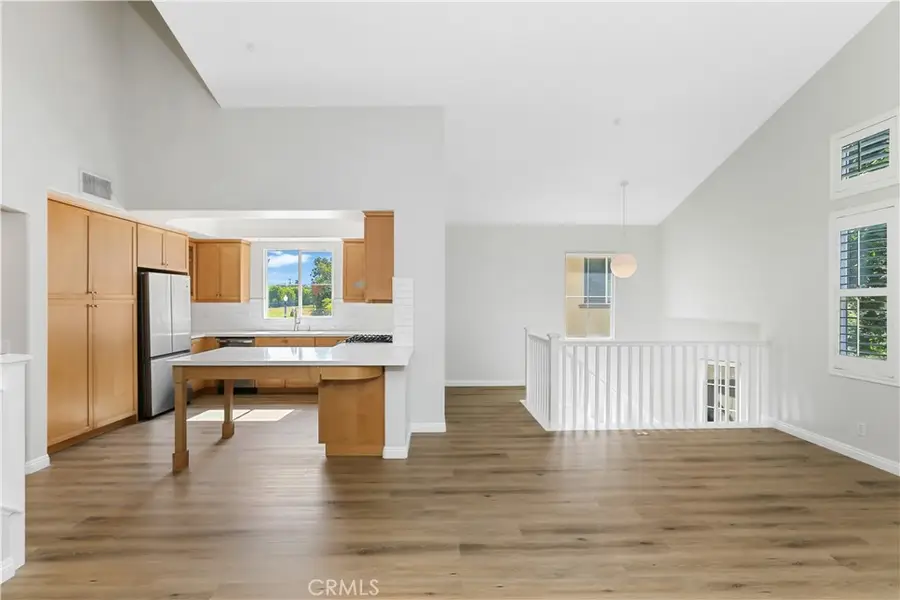 33 Visalia, Irvine, CA 92602 - Image #2