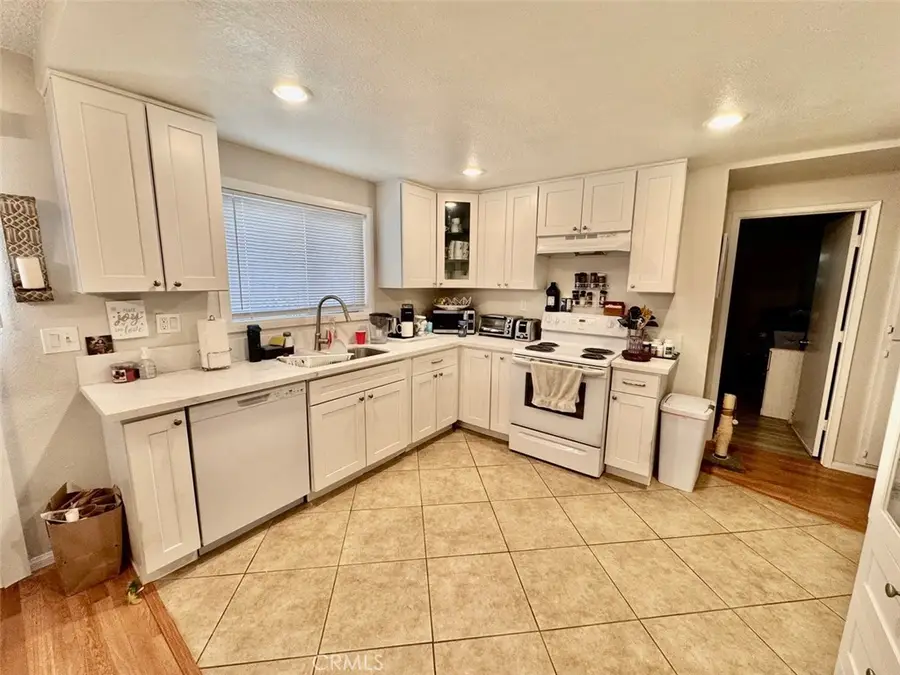 471 Whitney, Hemet, CA 92543 - #3