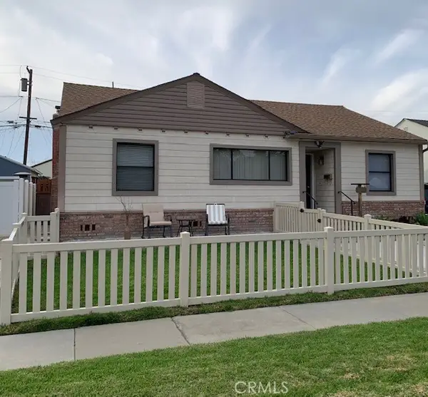 4145 Los Coyotes Diagonal, Lakewood, CA 90713