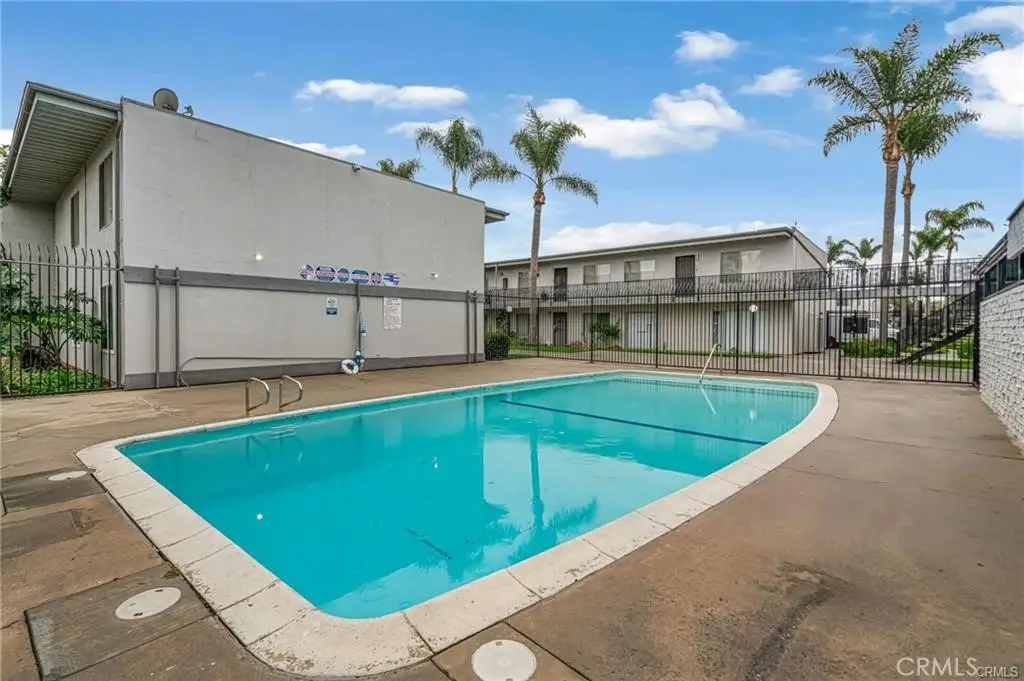 5530 Ackerfield #314, Long Beach, CA 90805 - Image #1