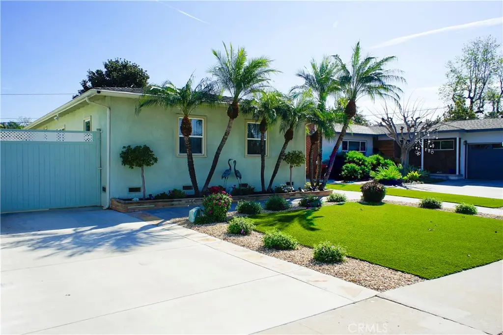 2019 Valencia, Santa Ana, CA 92706 - #1