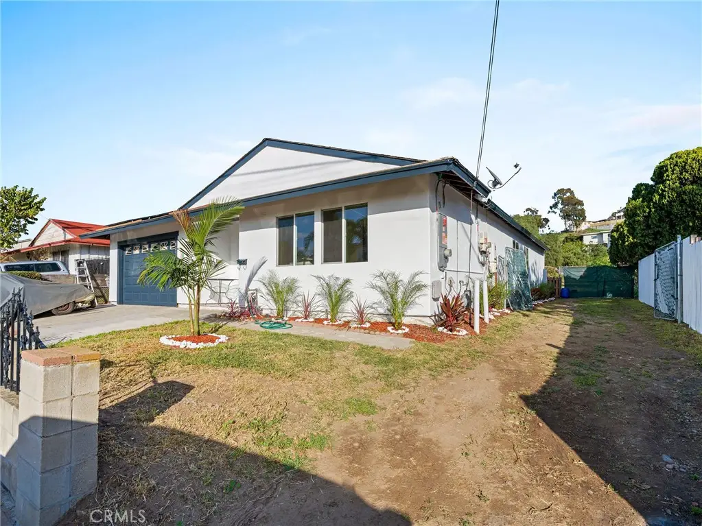 825 51st, San Diego, CA 92114 - #1