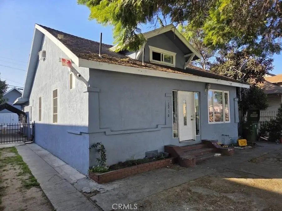 1210 42 Place, Los Angeles, CA 90011 - #3