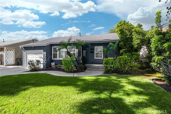 5533 Oliva Avenue, Lakewood, CA 90712