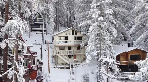 31651 Wagon Wheel, Running Springs, CA 92382