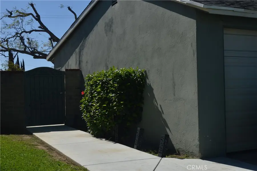 1310 Poindexter Street, Los Angeles, CA 90044 - #3